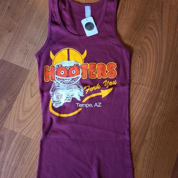 NWT Hooters small tank top - Picture 9 of 12
